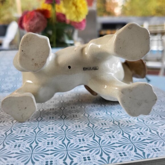 Vintage Bassett Hound Dog Figurine Porcelain England - Picture 7 of 16